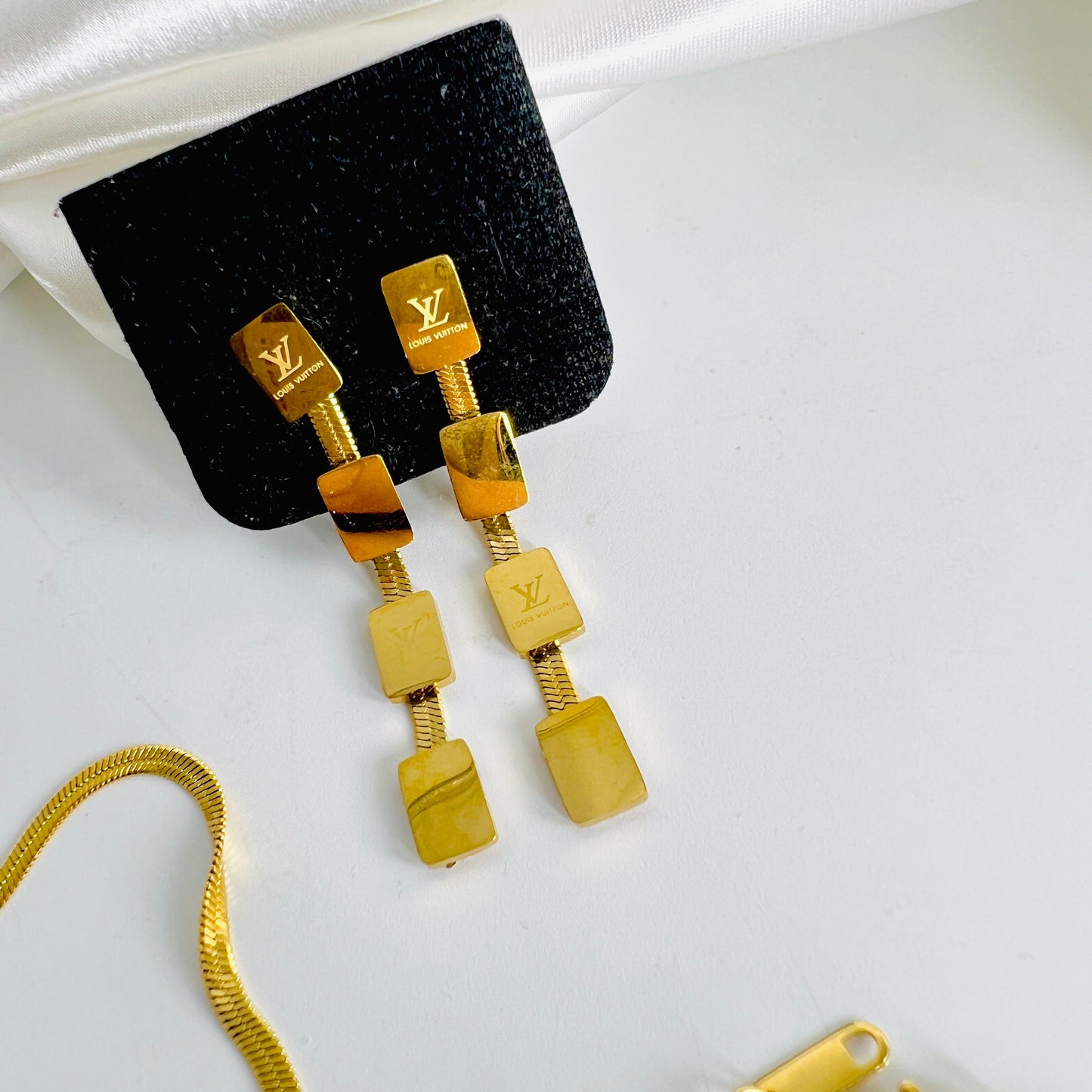 Titanium Steel Louis Vuitton Jewelry Set – Necklace, Bracelet, Earrings & Ring